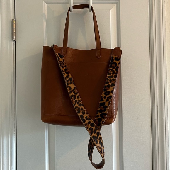 Madewell Handbags - madewell transport tote and strap